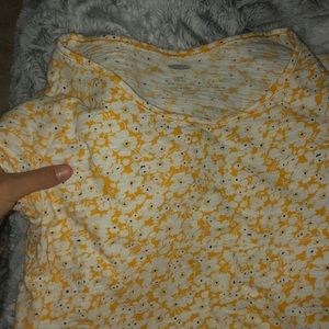 A yellow shirt with flowers on it (old navy)